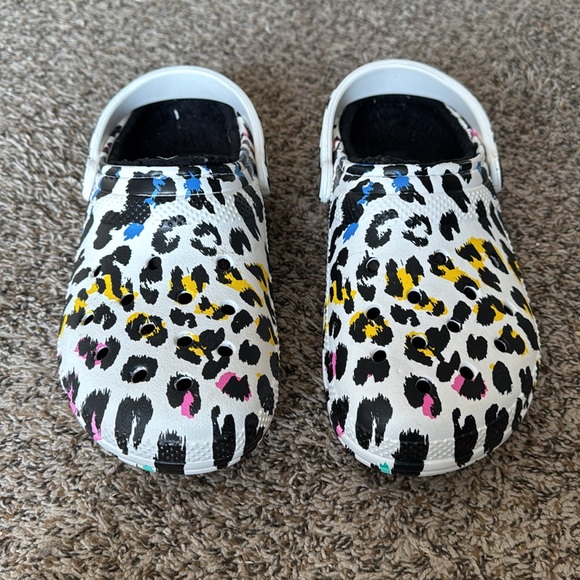 Crocs Women’s 9 Men’s 7 Cheetah Print Multicolor Fur Lined - Picture 2 of 6